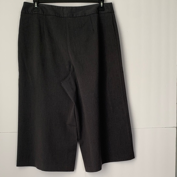 Investments Women Gray Wide-Leg Crop Trousers Size 14 - Picture 2 of 10